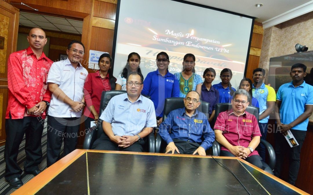 Majlis Penyampaian Sumbangan Endowmen UTM Happy Divali 2019