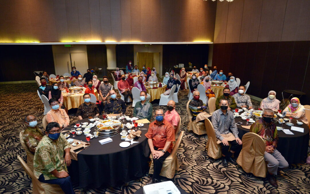 Majlis Makan Malam Pengekalan Swaakreditasi UTM di Antara Pengurusan Tertinggi UTM Bersama Barisan Pengurusan Agensi Kelayakan Malaysia