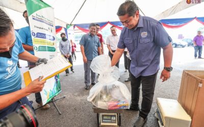 Majlis Pelancaran Program Kitar Semula Secara Pandu Lalu @ UTM