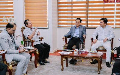 Pelawat Naib Canselor dari China